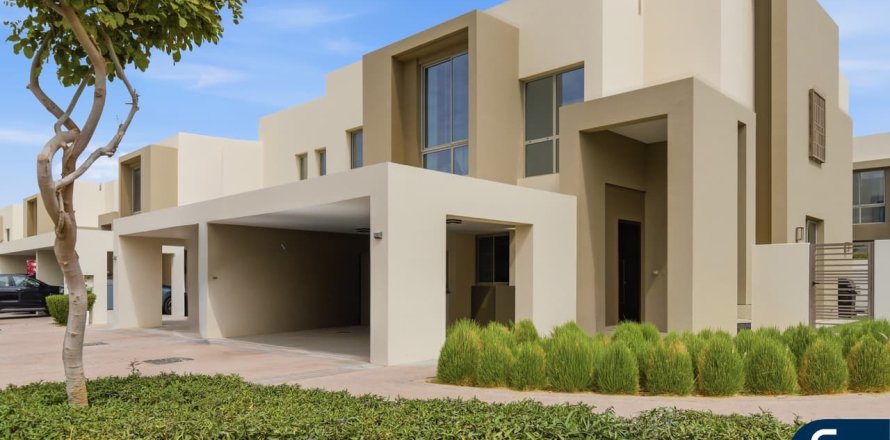 Villa in Reem Community, Arabian Ranches 2, Dubai 4 bedrooms, 264 sq.m. № 98375