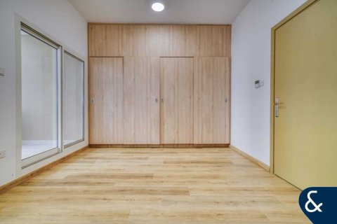 Купить таунхаус в Джумейра Вилладж Серкл, Дубай: 4 спальни, 365м², № 98376 - фото 8