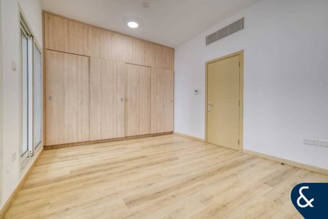 Купить таунхаус в Джумейра Вилладж Серкл, Дубай: 4 спальни, 365м², № 98376 - фото 19