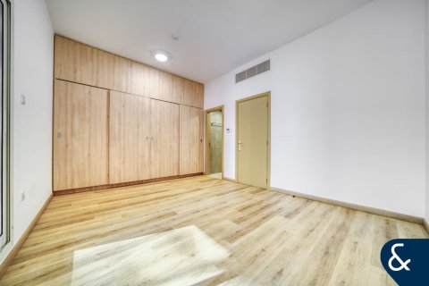 Купить таунхаус в Джумейра Вилладж Серкл, Дубай: 4 спальни, 365м², № 98376 - фото 15