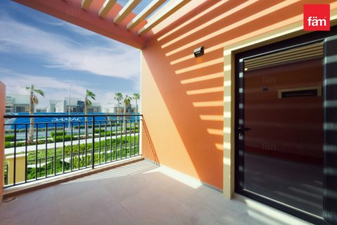Townhouse in Dubai 5 bedrooms, 219.7 sq.m. № 137927