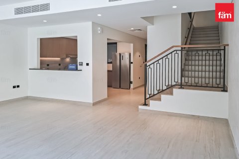 Townhouse in Dubai 4 bedrooms, 144 sq.m. № 137926 - photo 2
