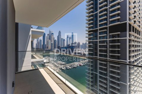 Apartment in EMAAR Beachfront, Dubai Harbour, Dubai 2 bedrooms, 113.34 sq.m. № 128496