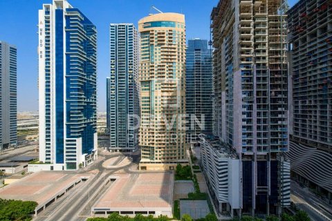 Apartment in Jumeirah Lake Towers, Dubai 1 bedroom, 133.32 sq.m. № 128508 - photo 25