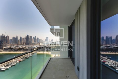 Apartment in EMAAR Beachfront, Dubai Harbour, Dubai 3 bedrooms, 190.73 sq.m. № 128499 - photo 16