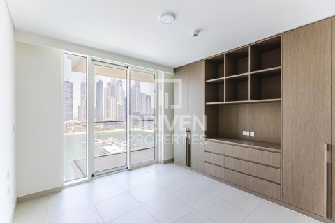 Apartment in EMAAR Beachfront, Dubai Harbour, Dubai 3 bedrooms, 190.73 sq.m. № 128499 - photo 11