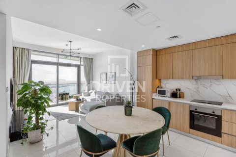 Apartment in EMAAR Beachfront, Dubai Harbour, Dubai 2 bedrooms, 105.63 sq.m. № 128498