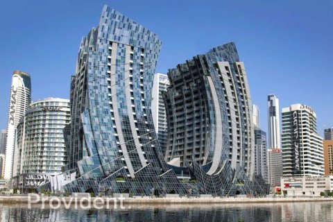Apartamento en Business Bay, Dubai, 1 dormitorio, № 2002 - foto 2