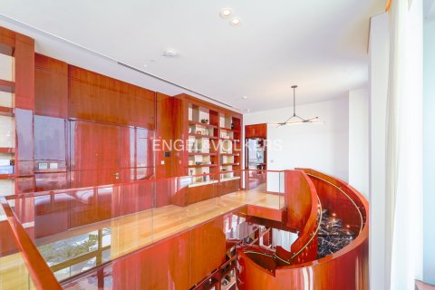 Ático en Jumeirah, Dubai, 6 dormitorios, 1405 m², № 97020 - foto 4