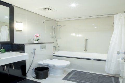 Apartment in Business Bay, Dubai 2 bedrooms, 115 sq.m. № 96959 - photo 11