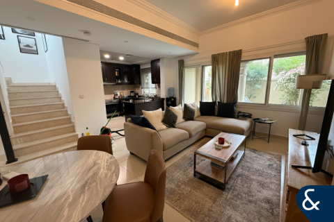 Купить виллу в Dubai Land, Дубай: 2 спальни, 176м², № 91206 - фото 6