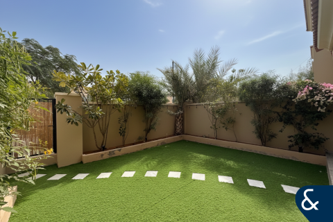 Купить виллу в Dubai Land, Дубай: 2 спальни, 176м², № 91206 - фото 10