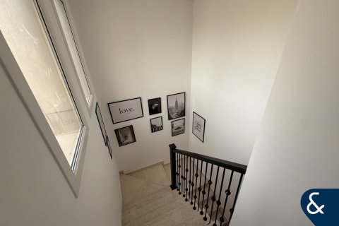 Купить виллу в Dubai Land, Дубай: 2 спальни, 176м², № 91206 - фото 8