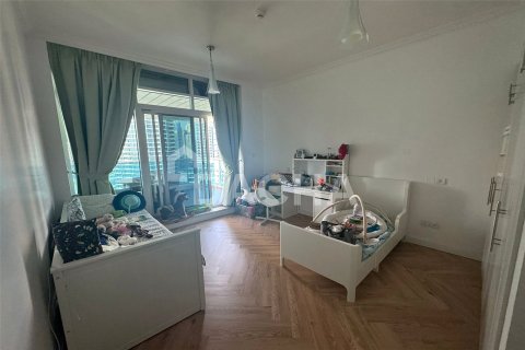 Apartment in Dubai Marina, Dubai 2 bedrooms, 144 sq.m. № 111619 - photo 17