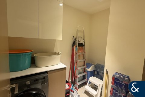 Снять в аренду квартиру в Дубай Хилс Эстейт, Дубай: 2 спальни, 127м², № 99206 - фото 8