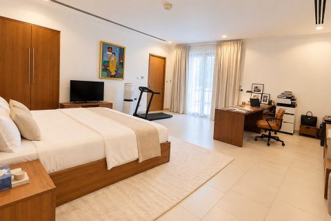 Villa in Jumeirah Park, Dubai 5 bedrooms, 471 sq.m. № 142150 - photo 12