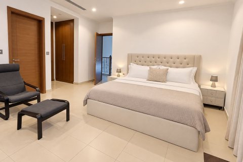Villa in Jumeirah Park, Dubai 5 bedrooms, 471 sq.m. № 142150 - photo 10