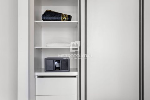 Снять в аренду квартиру в EMAAR Beachfront, Dubai Harbour, Дубай: 1 спальня, 68м², № 74019 - фото 8