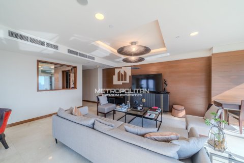 Apartment in Downtown Dubai (Downtown Burj Dubai), Dubai 3 bedrooms, 184 sq.m. № 74015 - photo 3