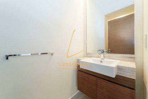 Apartment in Al Wasl, Dubai 2 bedrooms, 157 sq.m. № 114821 - photo 23