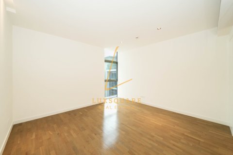 Apartment in Al Wasl, Dubai 2 bedrooms, 157 sq.m. № 114821 - photo 18