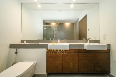 Apartment in Al Wasl, Dubai 2 bedrooms, 157 sq.m. № 114821 - photo 21