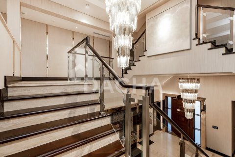 Villa en Jumeirah Golf Estates, Dubai, 5 dormitorios, 557 m², № 114825 - foto 28