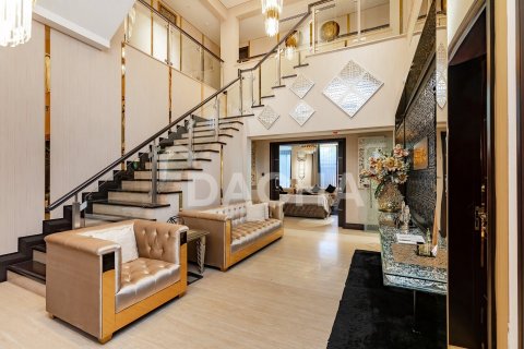 Villa en Jumeirah Golf Estates, Dubai, 5 dormitorios, 557 m², № 114825 - foto 6