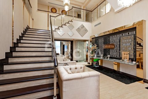 Villa en Jumeirah Golf Estates, Dubai, 5 dormitorios, 557 m², № 114825 - foto 3