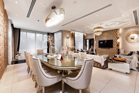 Villa en Jumeirah Golf Estates, Dubai, 5 dormitorios, 557 m², № 114825 - foto 12