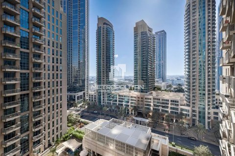 Купить квартиру в Даунтаун Дубай (Даунтаун Бурдж Дубай), Дубай: 2 спальни, 122м², № 73415 - фото 3