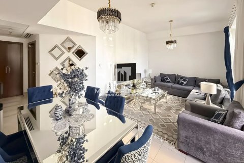 Купить квартиру в Даунтаун Дубай (Даунтаун Бурдж Дубай), Дубай: 2 спальни, 122м², № 73415 - фото 1